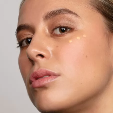 Antipodes Kiwi Seed Gold Oční rozjasňující krém