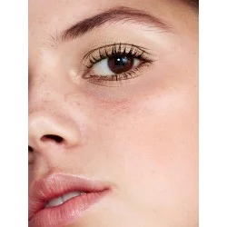 Nui Cosmetics Přírodní vysoce pigmentované oční stíny v tužce