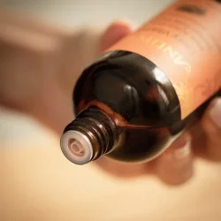 ANTIPODES Glory Vitamin C Rozjasňující toner s trojím účinkem