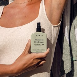 MUKTI ORGANICS BOTANIQUE Přírodní deodorant a tělový sprej - Santalové dřevo a šalvej