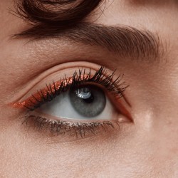 UND GRETEL Přírodní tekuté oční linky Tincte