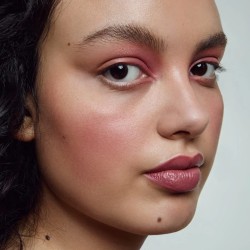 UND GRETEL Organická veganská tekutá rtěnka Kus