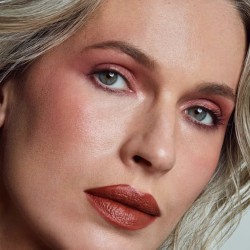 UND GRETEL Organická veganská tekutá rtěnka Kus