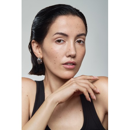 UND GRETEL Organický veganský multifunkční make-up v tyčince Milte