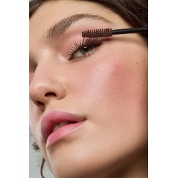 UND GRETEL Přírodní objemová a prodlužující řasenka Wint