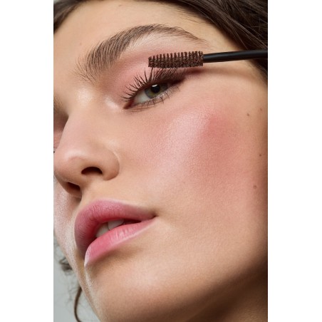 UND GRETEL Přírodní objemová a prodlužující řasenka Wint