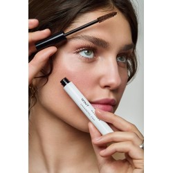 UND GRETEL Přírodní objemová a prodlužující řasenka Wint