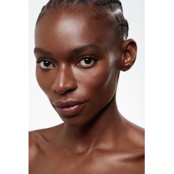 UND GRETEL Přírodní transparentní pudr Ilge