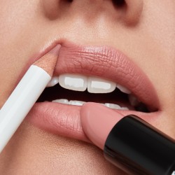 UND GRETEL Přírodní vyživující rtěnka Tagarot