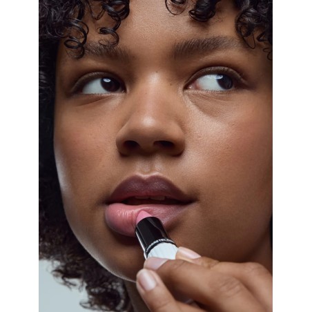 UND GRETEL Organický tónovaný pečující balzám na rty Tagarot