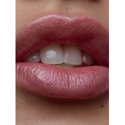 UND GRETEL Organický tónovaný pečující balzám na rty Tagarot