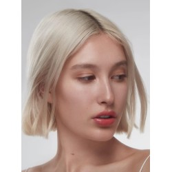 UND GRETEL Přírodní vyživující lesk na rty Knutzen