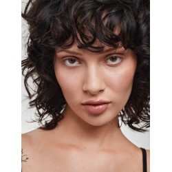 UND GRETEL Přírodní vyživující lesk na rty Knutzen