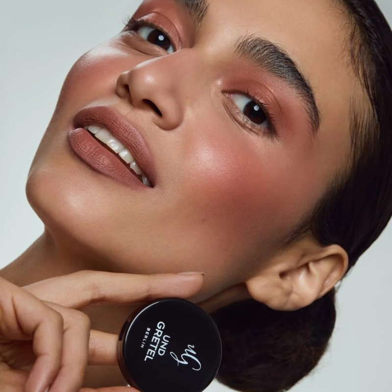 UND GRETEL Organické krémové multilíčidlo na rty, oči a tváře Varwe