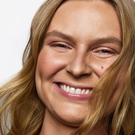 UND GRETEL Přírodní kompaktní pudr s SPF 50+ Wolken