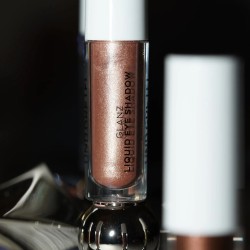 Und Gretel Organický tekutý oční stín Glanz