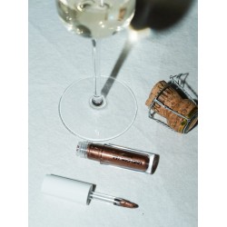 UND GRETEL Organický tekutý oční stín