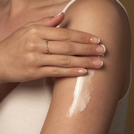 ANTIPODES Joyful Krém na ruce a tělo z černého rybízu