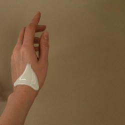 by Mukk Hand cream
